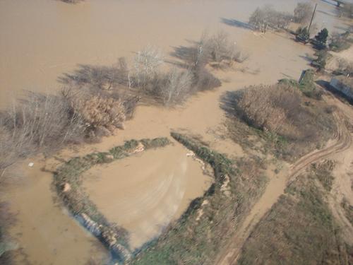 Crecida del Ebro el día 6-02-03 a su paso por Gallur en dirección a Pradilla. 22.