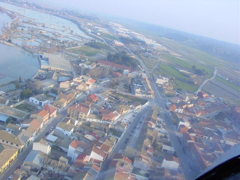 Crecida del Ebro el día 8-02-03 a su paso por la provincia de Zaragoza