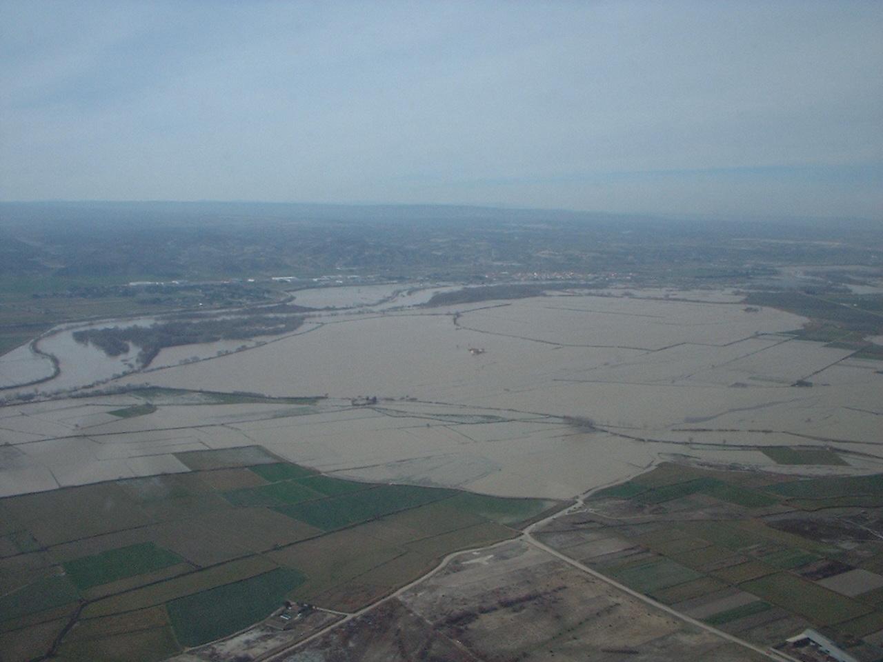 Crecida del Ebro el día 9-02-03 a su paso por la provincia de Zaragoza. 23.