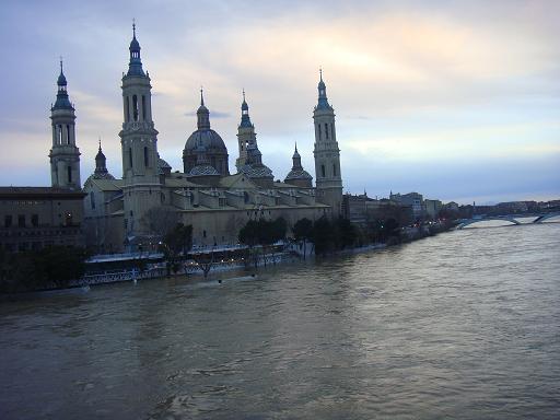 Riada del Ebro el 23 de enero de 2013 a su paso por Zaragoza. 43.