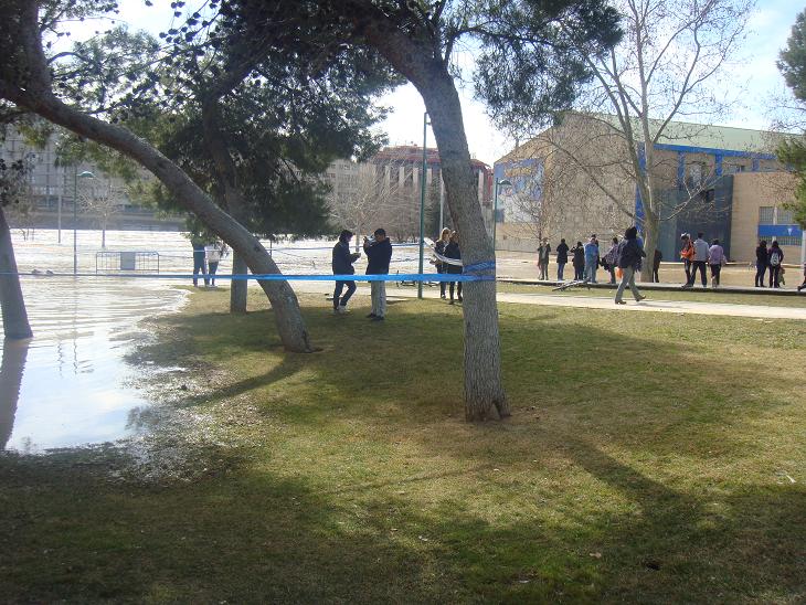 Riada del Ebro el 1 de marzo de 2015 a su paso por Zaragoza. 12