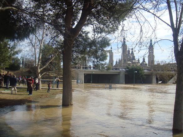 Riada del Ebro el 1 de marzo de 2015 a su paso por Zaragoza. 23