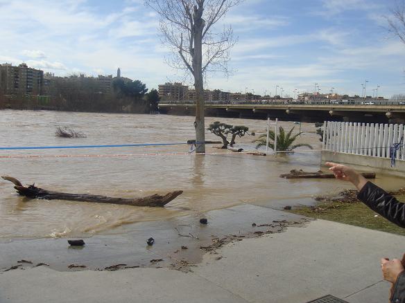 Riada del Ebro el 1 de marzo de 2015 a su paso por Zaragoza. 34
