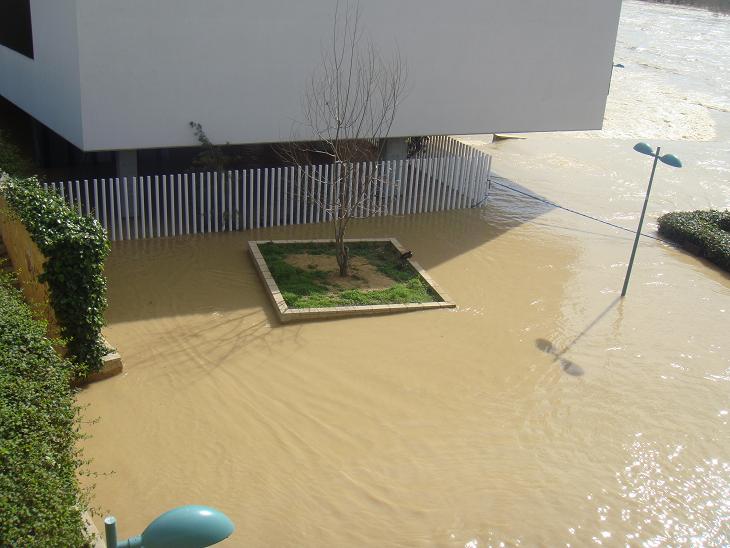 Riada del Ebro el 1 de marzo de 2015 a su paso por Zaragoza. 48