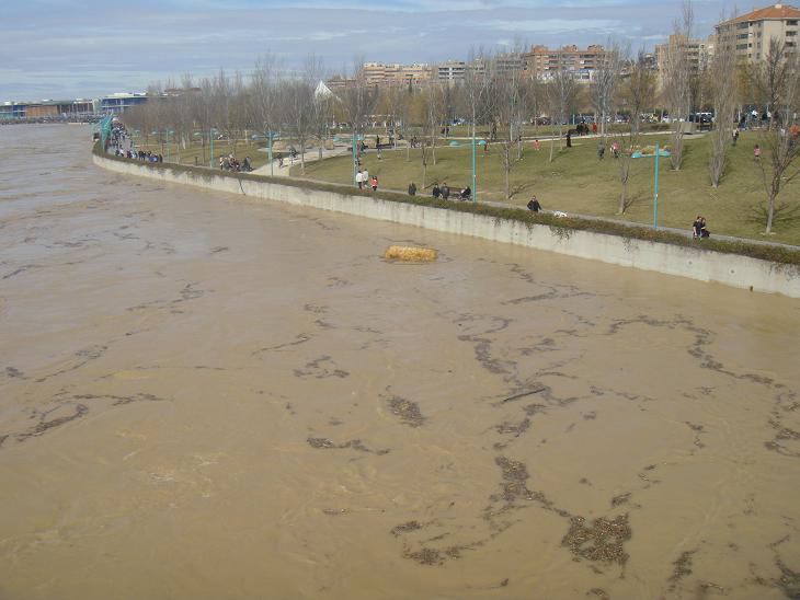Riada del Ebro el 1 de marzo de 2015 a su paso por Zaragoza. 52